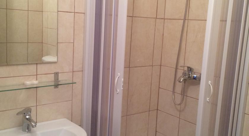 Hotel Uranus บูคาเรสต์ ภายนอก รูปภาพ