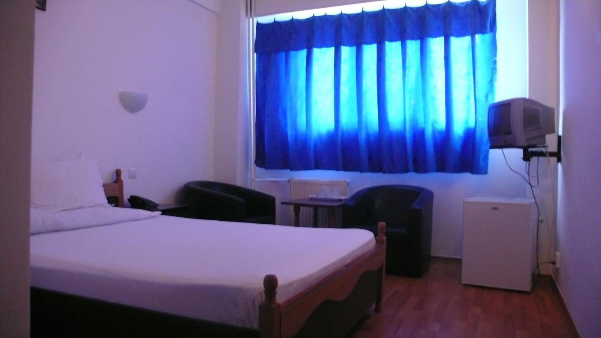 Hotel Uranus บูคาเรสต์ ภายนอก รูปภาพ